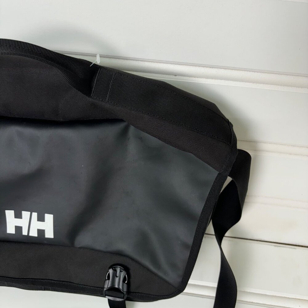 Helly Hansen Black Messenger Bag Adjustable Shoulder Strap Broken Back Zipper - Picture 5 of 16